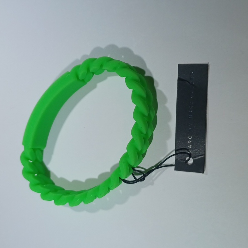 MARC BY MARC JACOBS Silicone Bracelet NWT - Picture 4 of 5